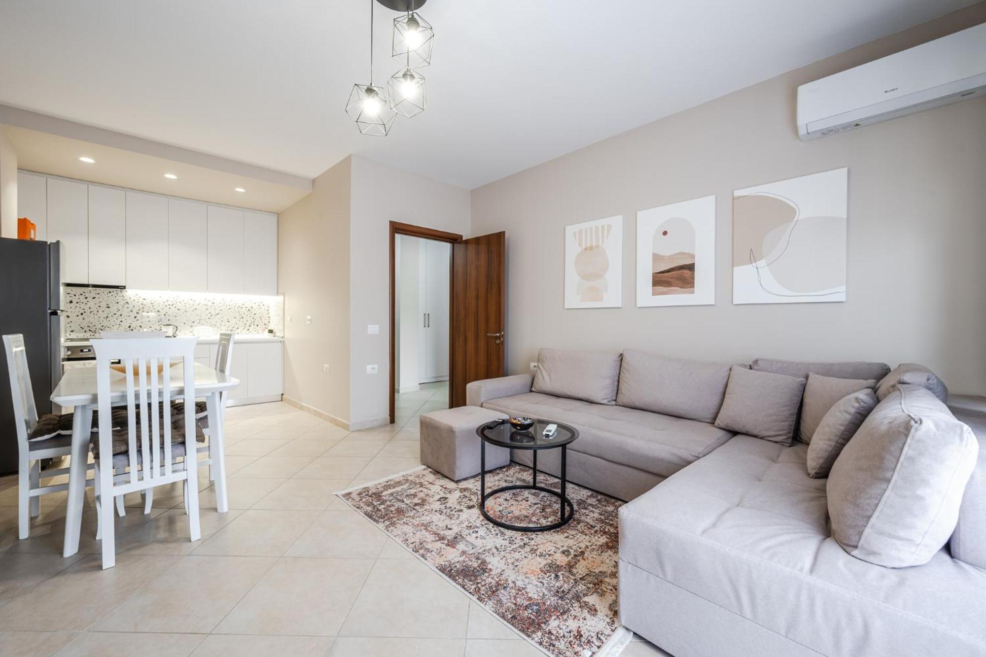 City Center Apartments By Kondo Stays Vlorë Exterior foto