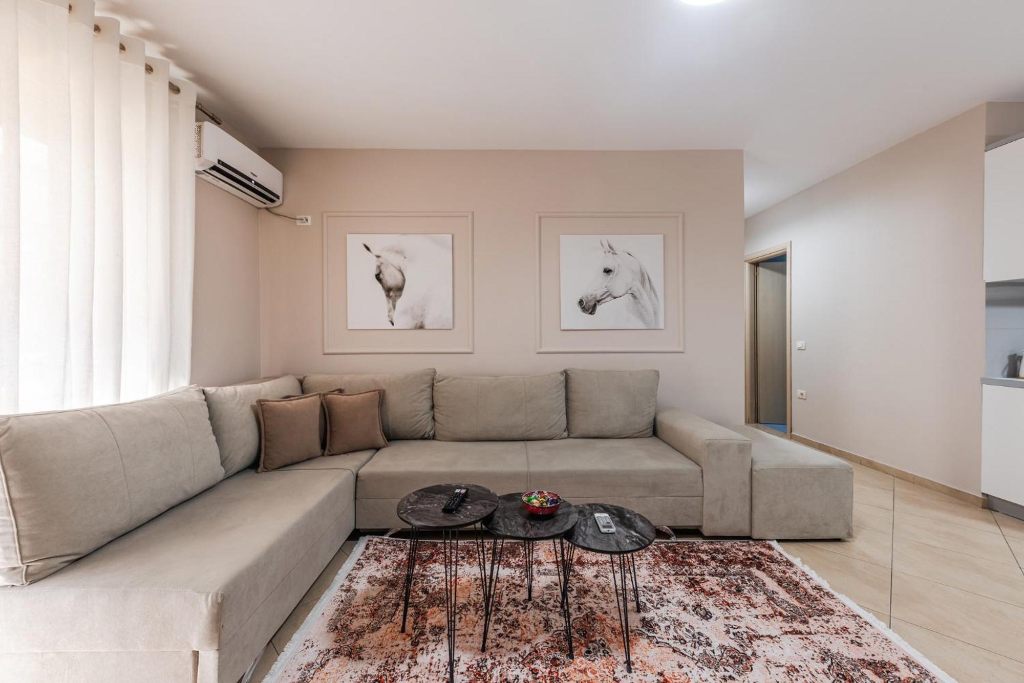City Center Apartments By Kondo Stays Vlorë Exterior foto