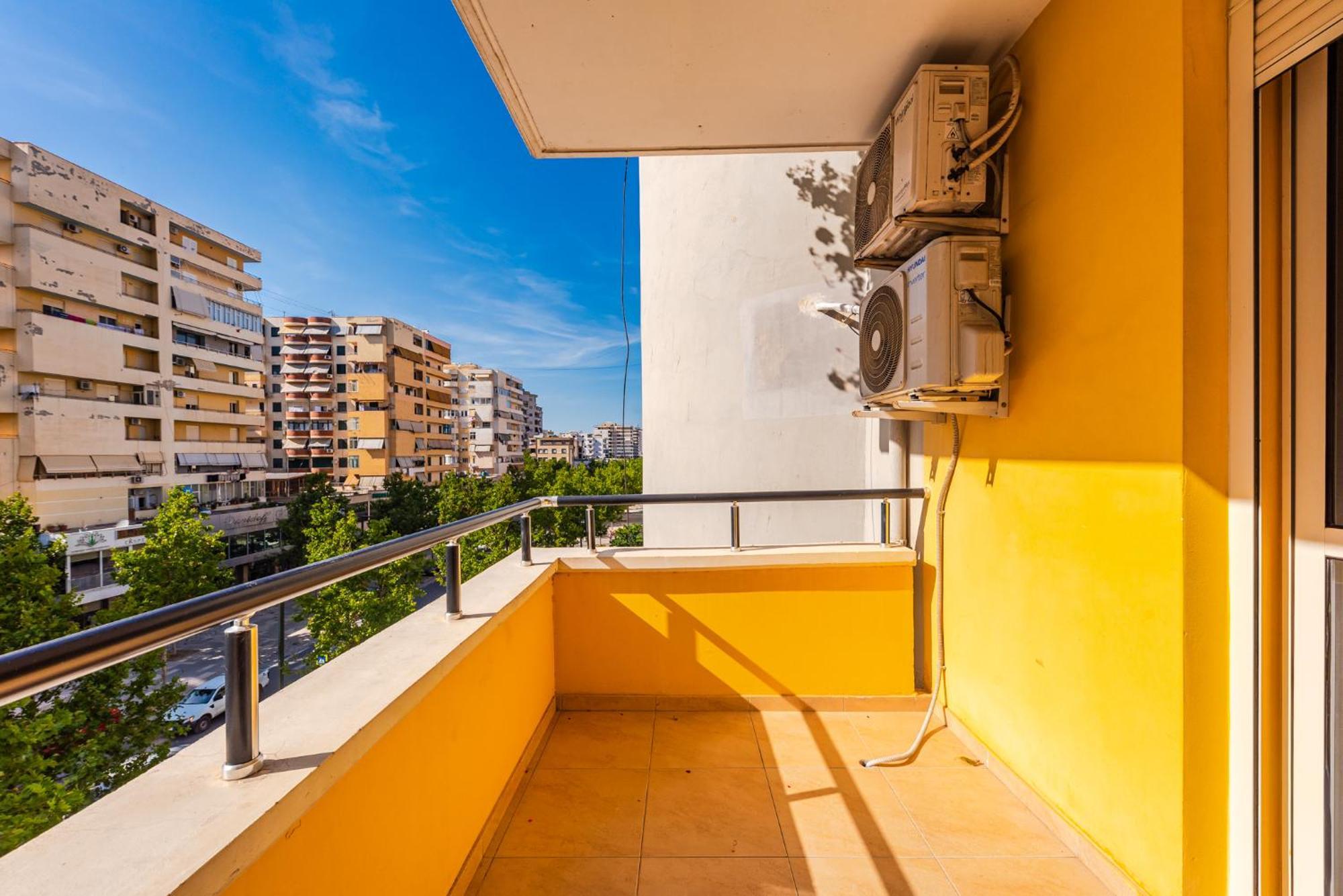 City Center Apartments By Kondo Stays Vlorë Exterior foto